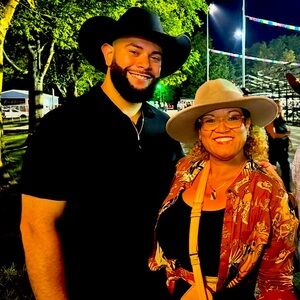 Meet your Posher, Minnielle and Jonathan